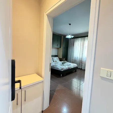 Appartement The Sunset Pazari I Ri Parking Available Tirana