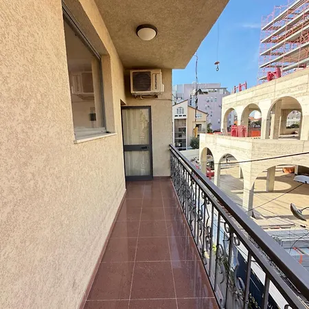 The Sunset Pazari I Ri Parking Available